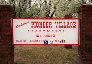 Oak View Pioneer Village I Apartments Sign