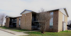 Geronimo Village Apartments Building Exterior 1